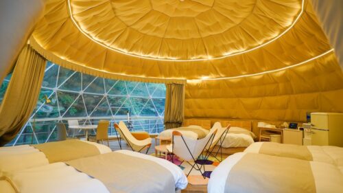 阿智 星降りの宿 やま星の星空の見えるグランピングテントの内装