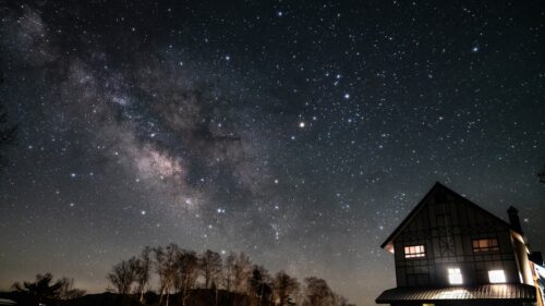 しらびそ高原天の川で晴れの日に見える天の川