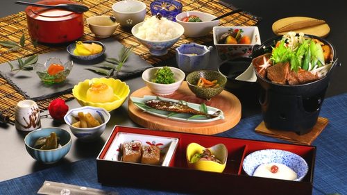 民宿 むろう(囲炉裏がある広間でのんびり♪)の会席料理