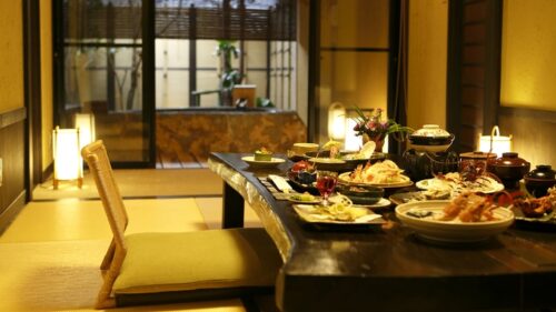 土肥温泉 和の匠 花暖簾の囲炉裏のある客室&お部屋食イメージ