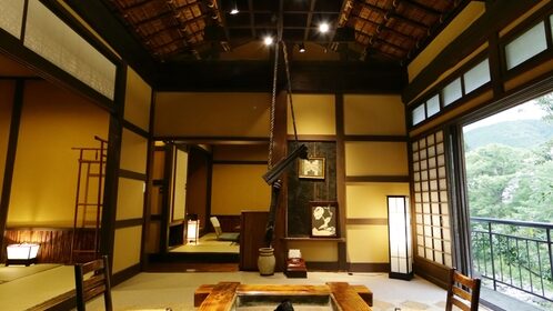 天城湯ヶ島温泉 白壁（囲炉裏付き客室やロビーの囲炉裏に癒される宿♪）の囲炉裏のある特別客室