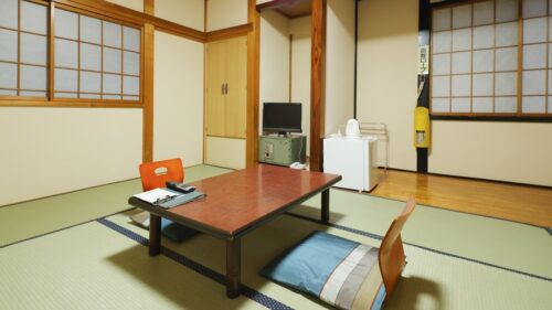 南伊豆弓ヶ浜温泉 古民家の宿 山海（囲炉裏で火おこし体験ができる古民家宿♪）の客室