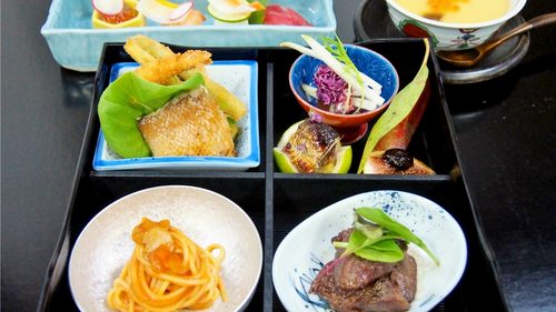 料亭旅館 やす井(いろりの間を備えた特別客室あり!)のお子様料理
