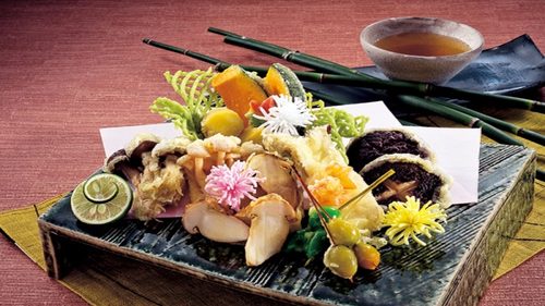 囲炉裏のある宿「湯西川温泉 桓武ゆかりの宿 揚羽」のお料理