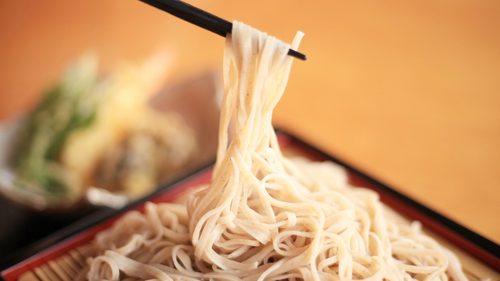 「いこいの村ヘリテイジ美の山」で食べることができるお蕎麦